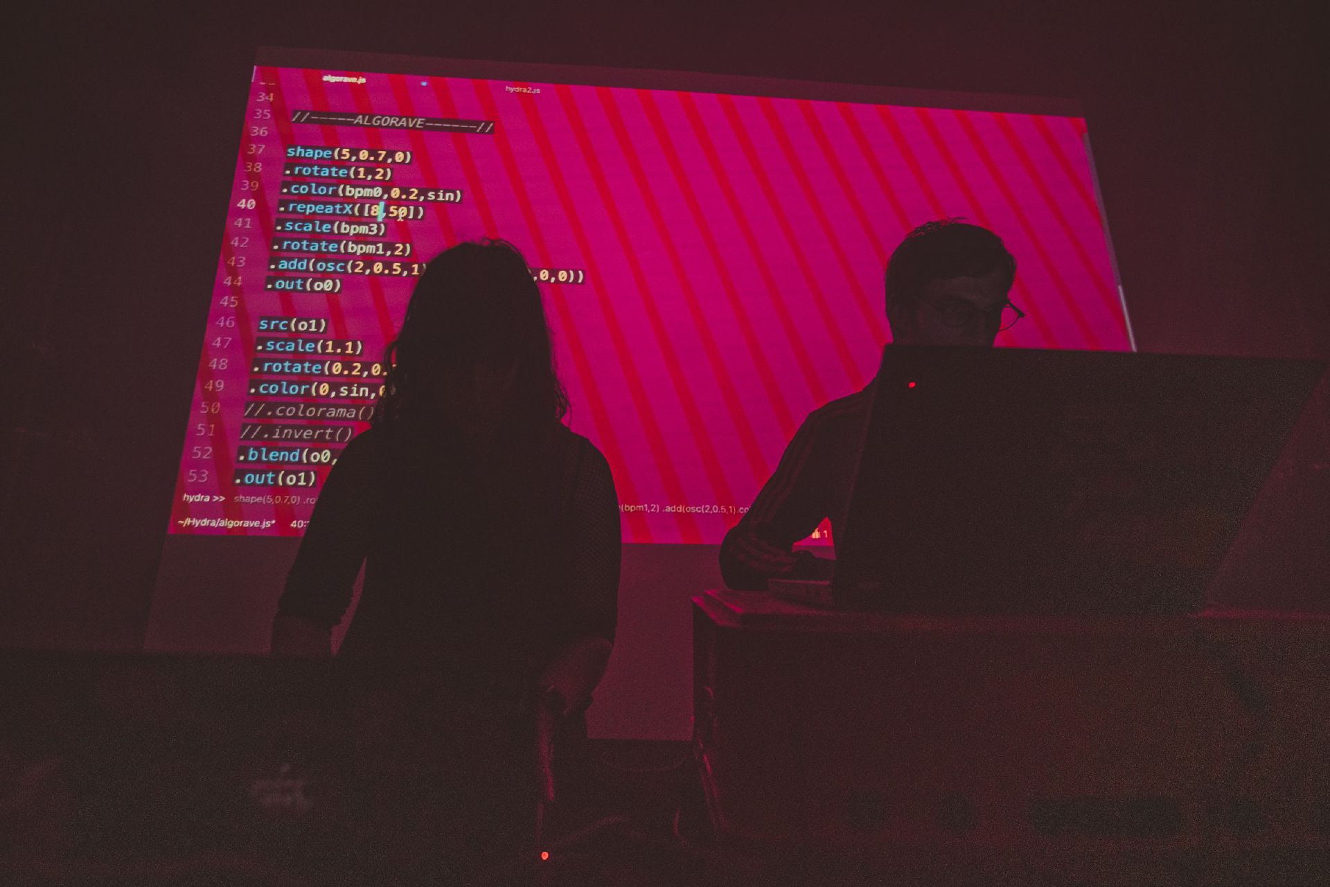algorave_by_guillaume_51983758357_o_converted.jpg