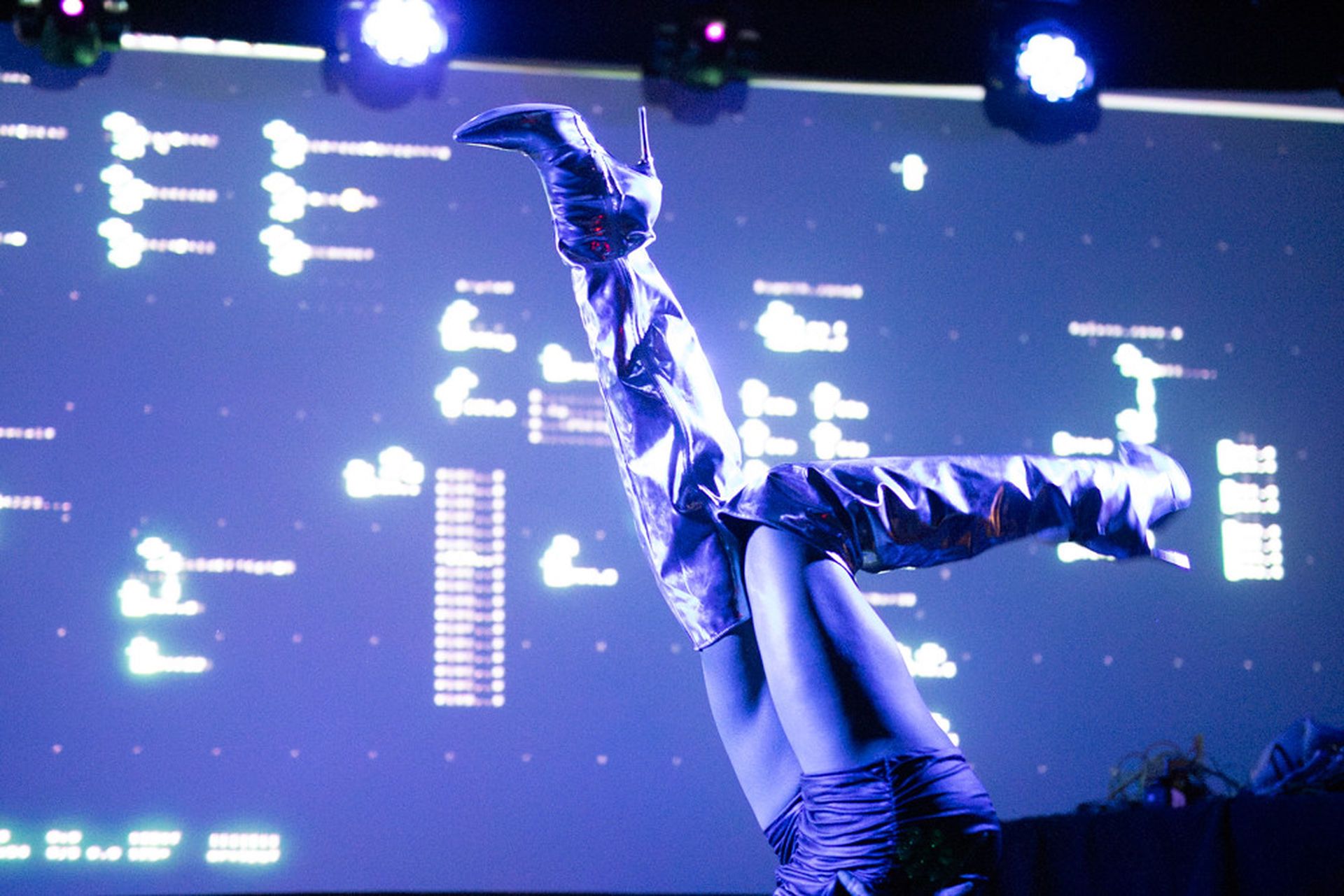 algorave_54560908970_l_converted.jpg